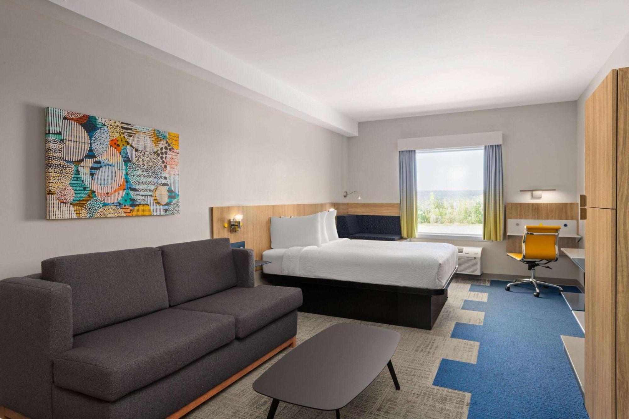 Microtel Inn & Suites By Wyndham Lachute Exterior foto